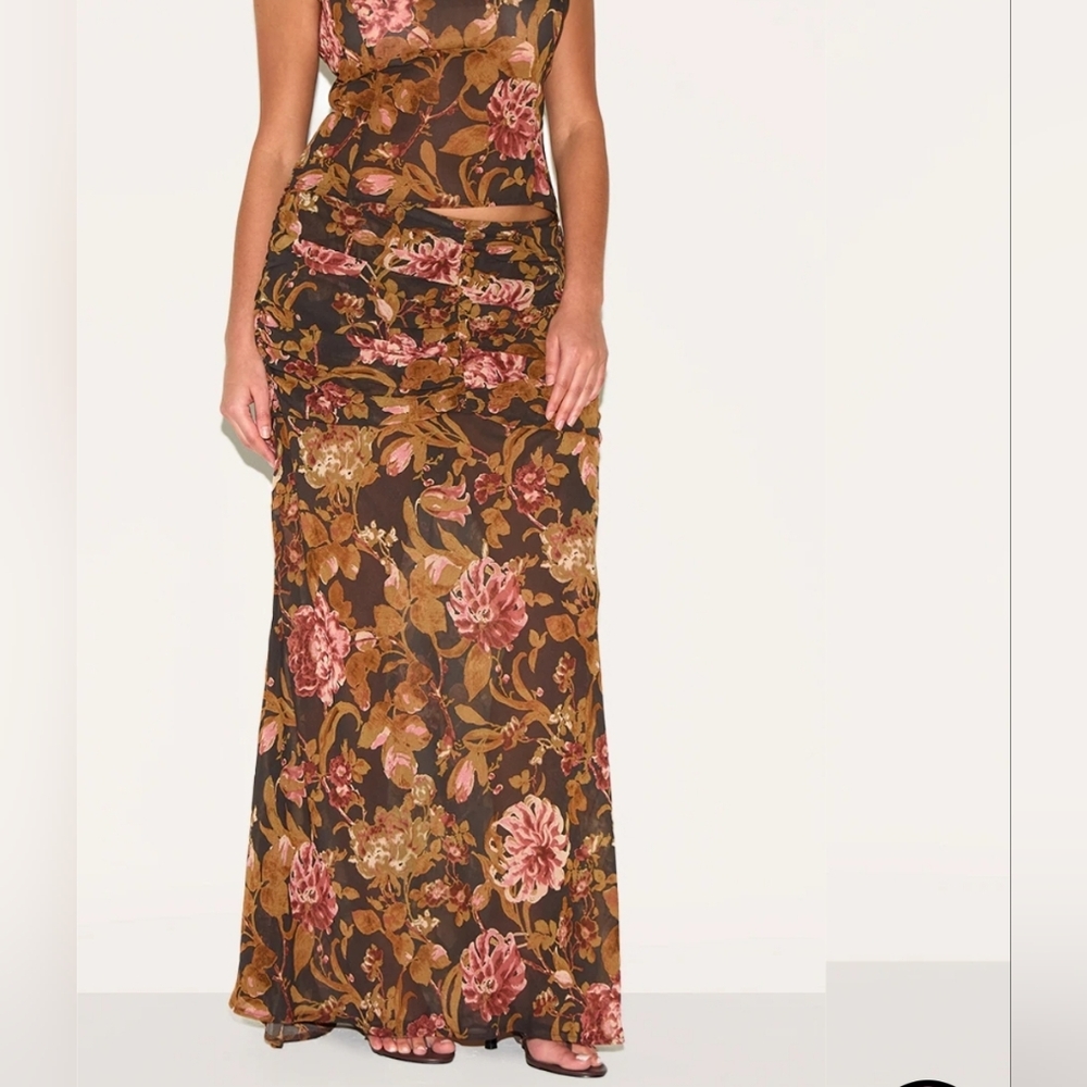 PrettyLittleThing Pink Red Maxi Trumpet Skirt